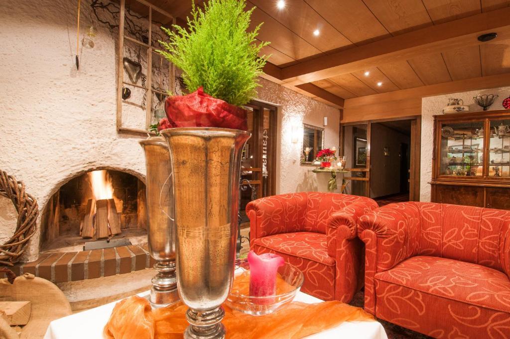 Steinhausers Hotel Hochbuhl Оберштауфен Экстерьер фото